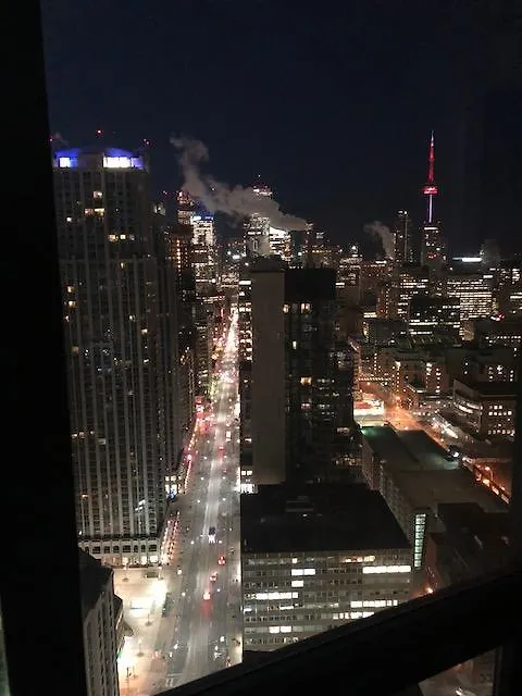 Cn Tower View - Furnished Apartmnets At Bay Street 0*, Toronto